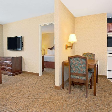 Hawthorn Suites By Wyndham Cincinnati/Sharonville Extérieur photo