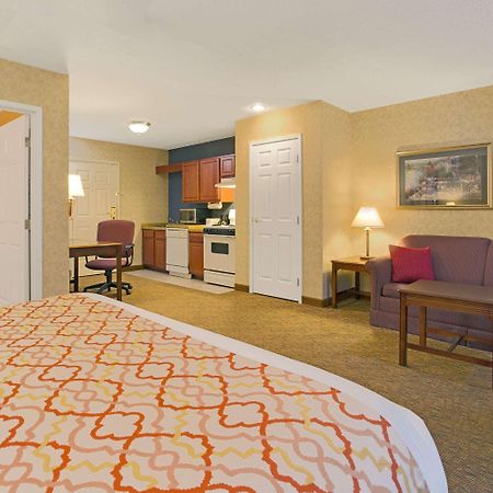 Hawthorn Suites By Wyndham Cincinnati/Sharonville Extérieur photo