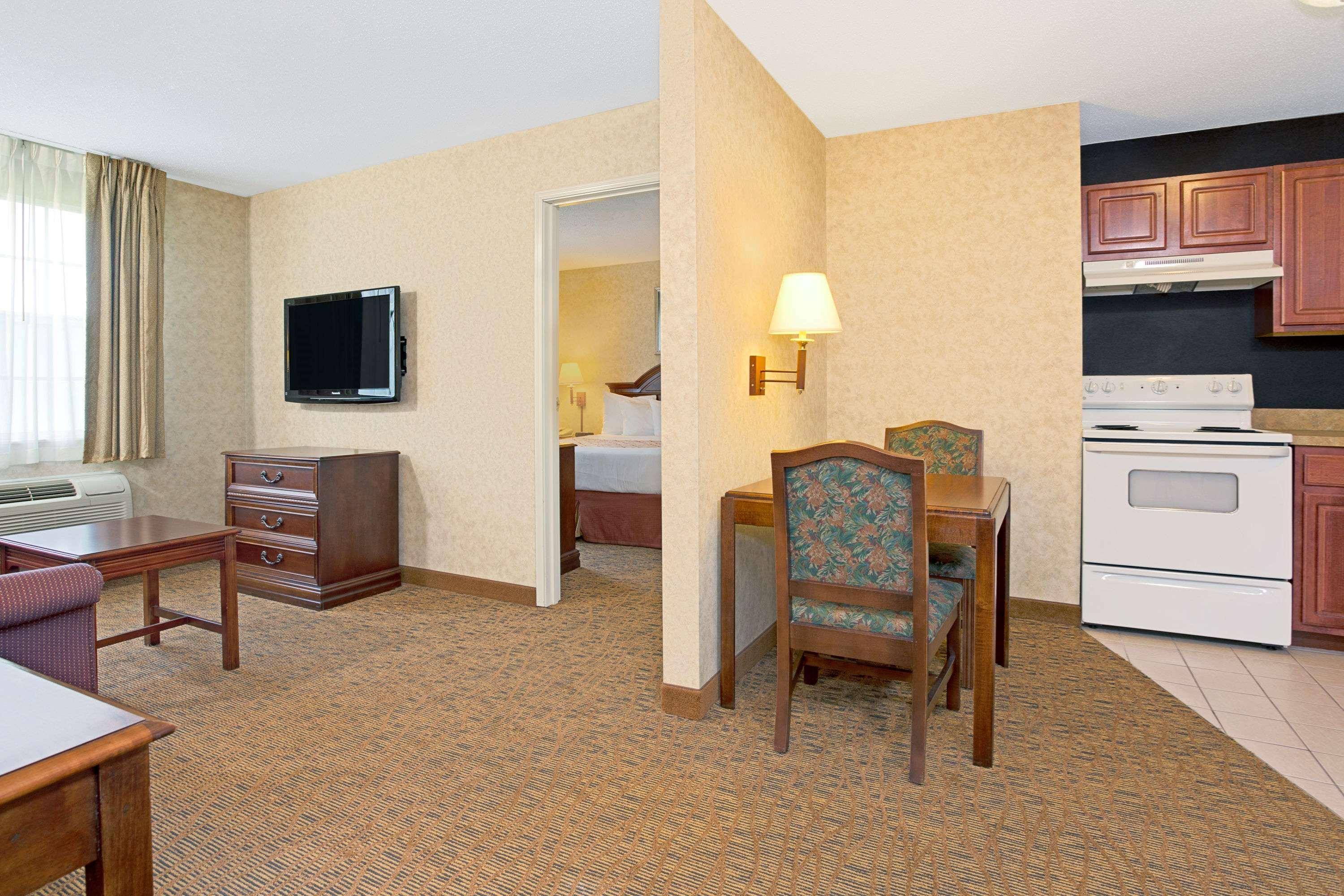 Hawthorn Suites By Wyndham Cincinnati/Sharonville Extérieur photo