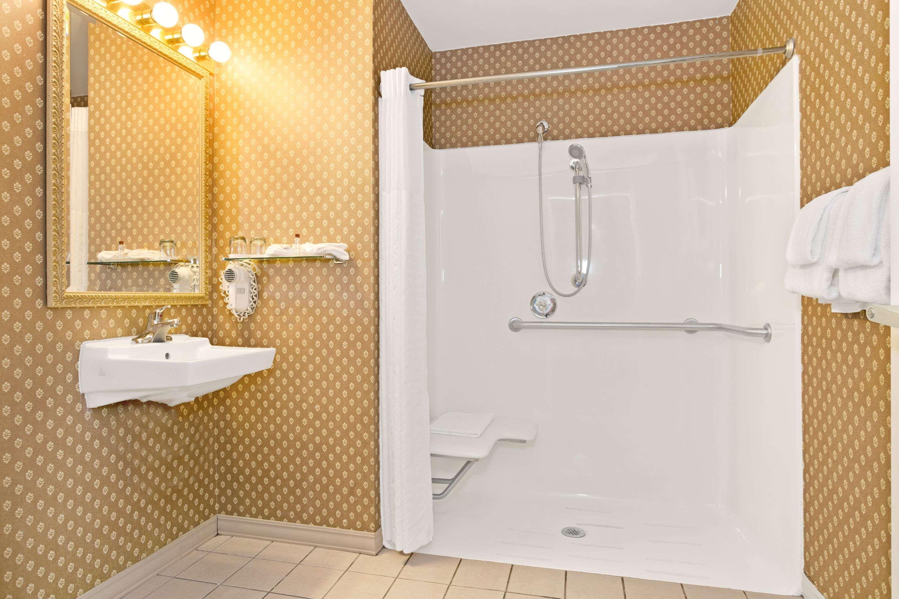Hawthorn Suites By Wyndham Cincinnati/Sharonville Extérieur photo