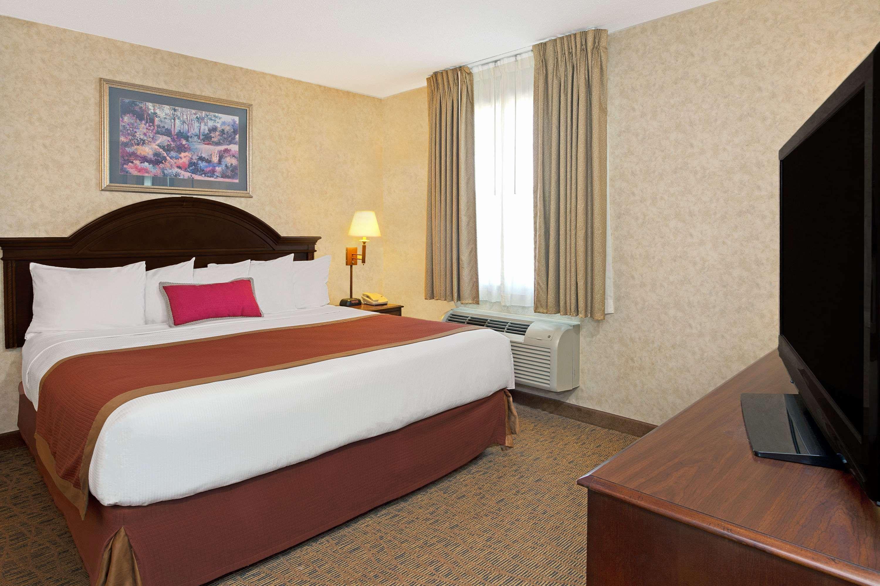 Hawthorn Suites By Wyndham Cincinnati/Sharonville Extérieur photo