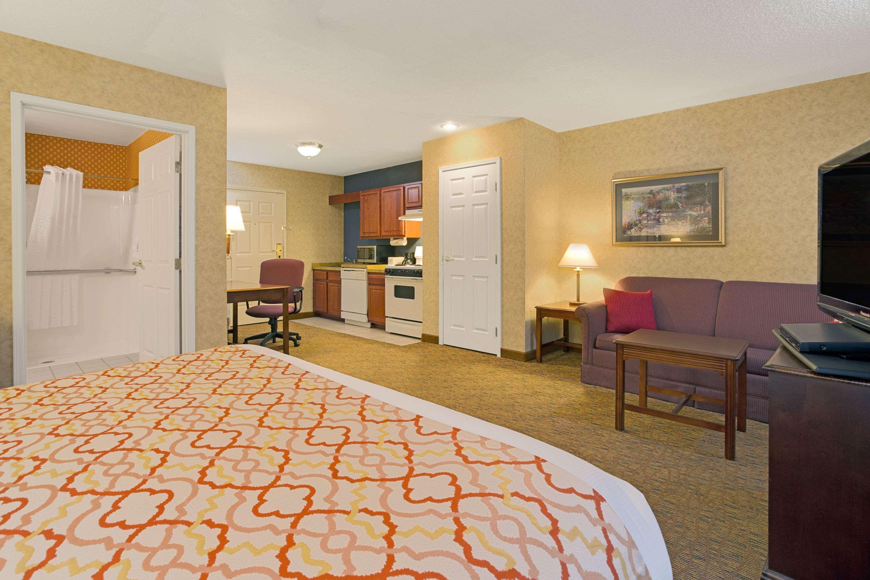 Hawthorn Suites By Wyndham Cincinnati/Sharonville Extérieur photo
